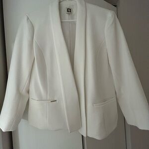 Elegant White Women's Blazer